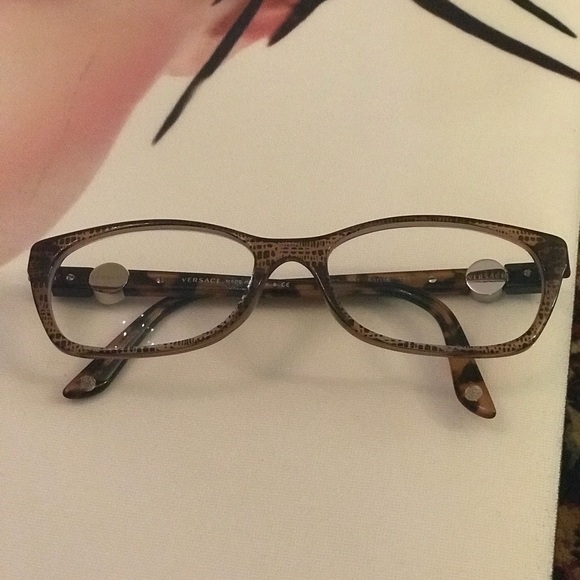 Versace - Picture 1 of 4